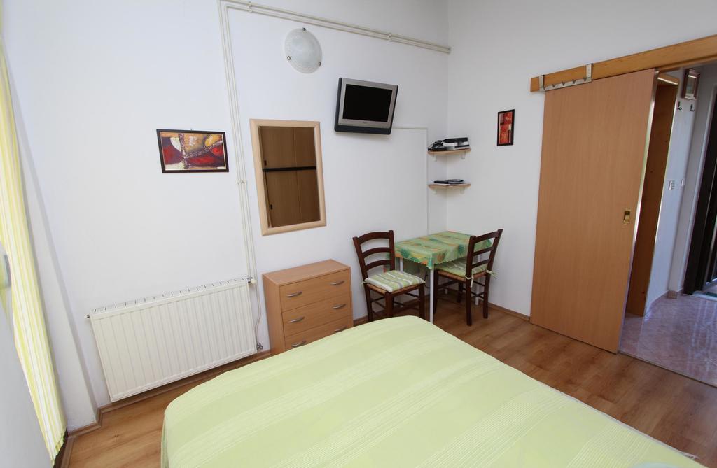Studio And Room Tea Ровінь Екстер'єр фото